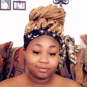 Meet your Posher, Cee cee